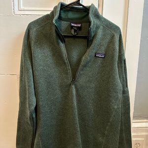 Green Patagonia Women’s Quarter Zip (like new!)